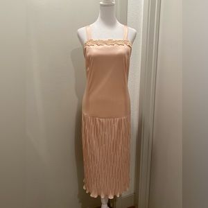 VTG 80s Light Pink Sleeveless Dress With Pleated Ruffle Skirt